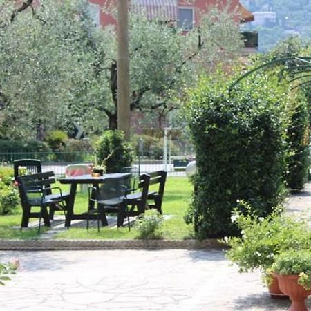 Villa Marina Torbole Sul Garda Ngoại thất bức ảnh