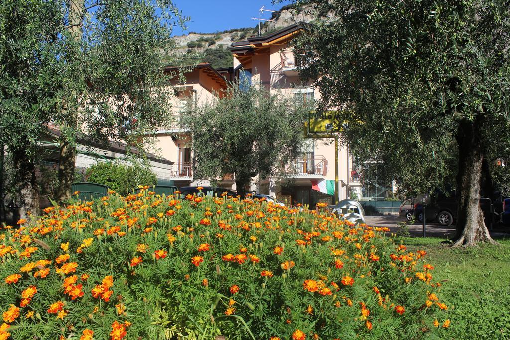 Villa Marina Torbole Sul Garda Ngoại thất bức ảnh