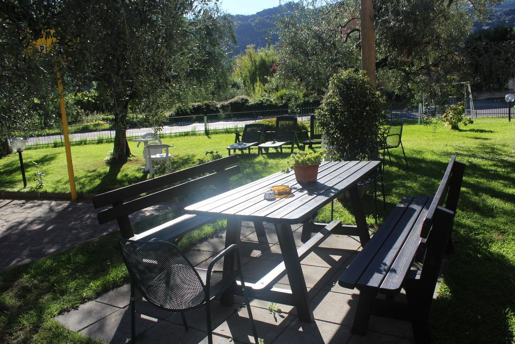 Villa Marina Torbole Sul Garda Ngoại thất bức ảnh